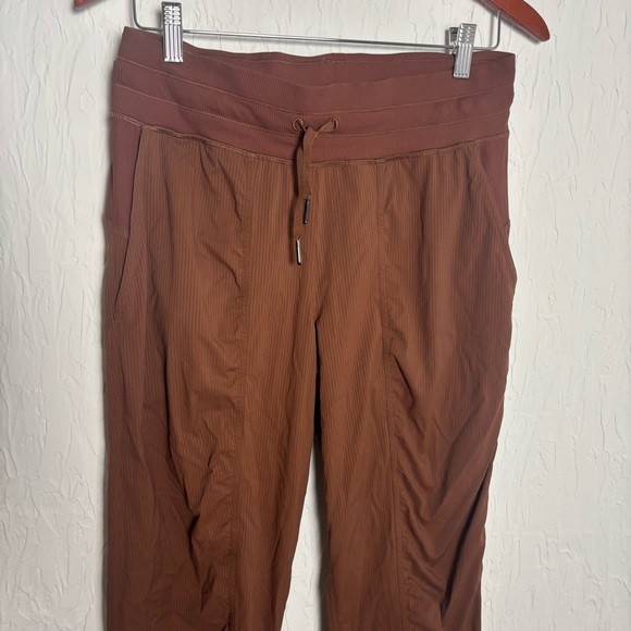 Lululemon Dance Studio Mid-Rise Jogger in the color Roasted Brown Size 8 - Picture 2 of 7